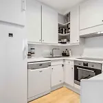 Apartment Penthouse With Panoramic Sea View - Large Terraces - 180m2 - Sleeps 8 - 5-star Koksijde