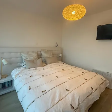 Penthouse With Panoramic Sea View - Large Terraces - 180m2 - Sleeps 8 - 5-star Διαμέρισμα