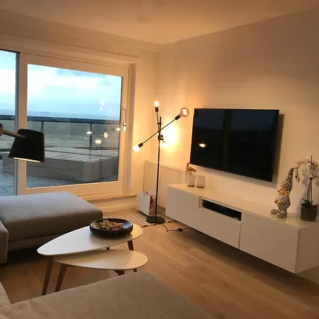 Penthouse With Panoramic Sea View - Large Terraces - 180m2 - Sleeps 8 - 5-star Koksijde