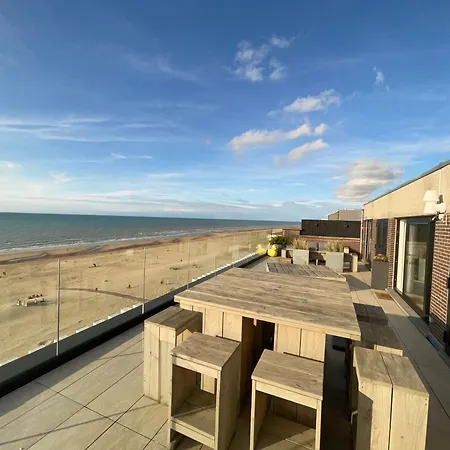Penthouse With Panoramic Sea View - Large Terraces - 180m2 - Sleeps 8 - 5-star Apartment