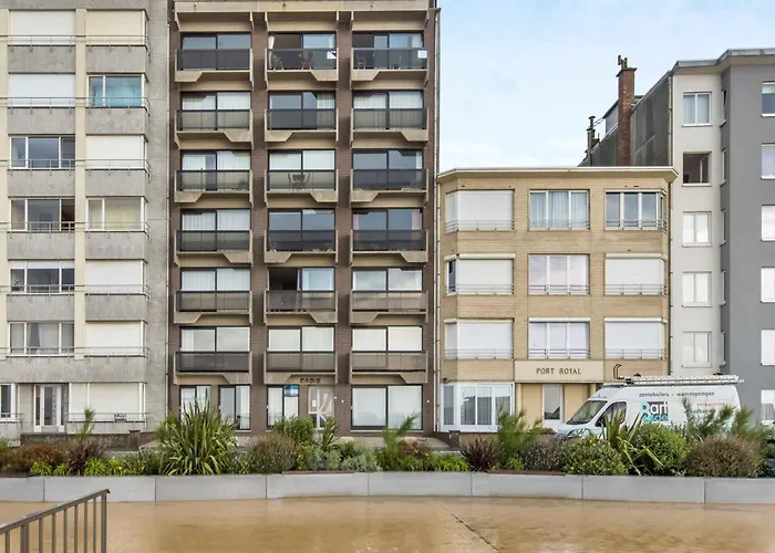 Penthouse Panoramisch Zeezicht - Grote Terrassen - 180m2 - 8p - 5 Sterren Apartamento Koksijde