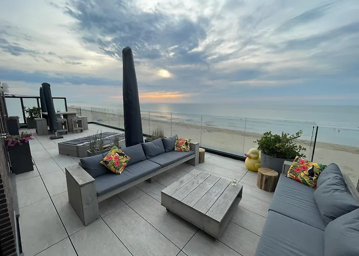 Penthouse Panoramisch Zeezicht - Grote Terrassen - 180m2 - 8p - 5 Sterren Apartamento Koksijde